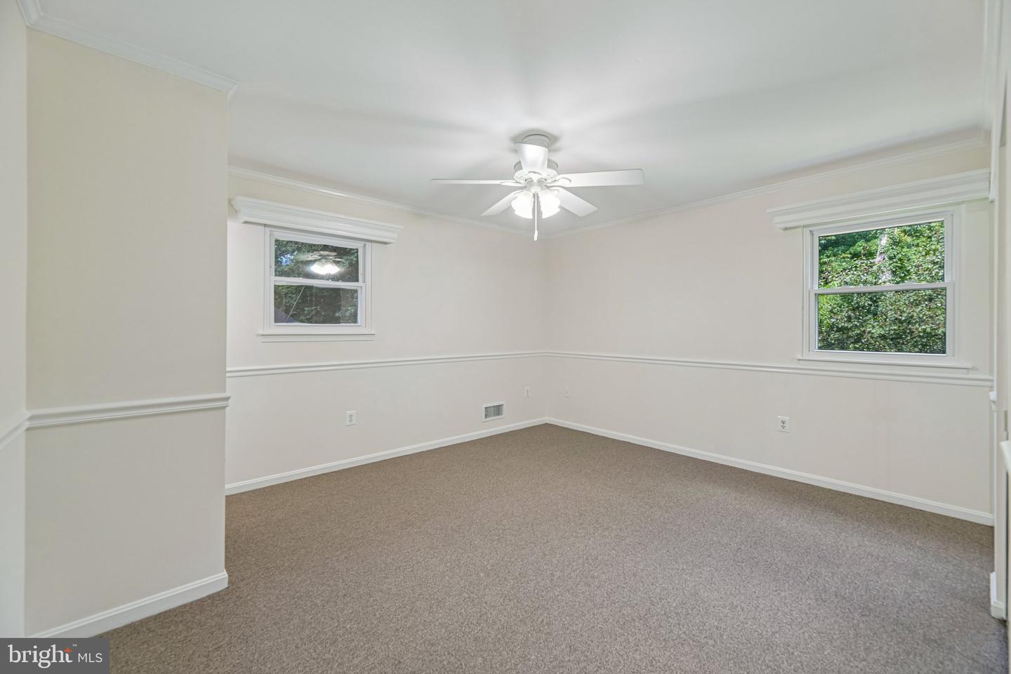 3004 Jamestown Ct Property Photo 29