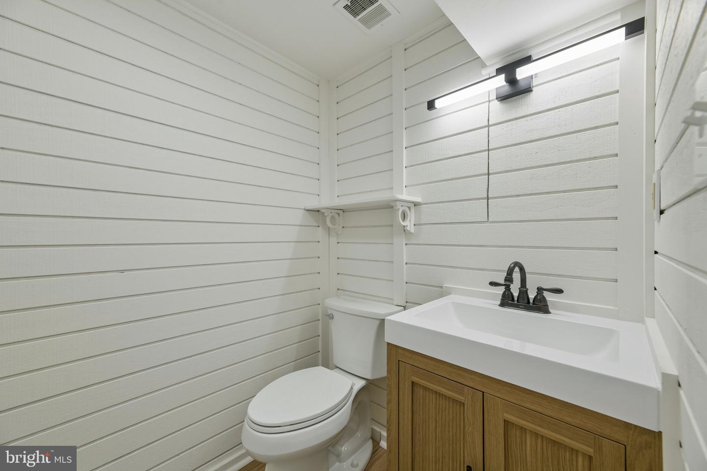 3004 Jamestown Ct Property Photo 45