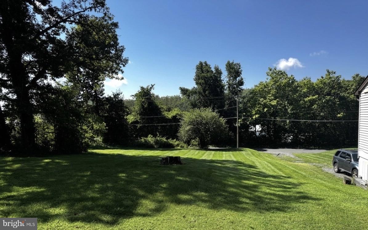 18629 Amidon Ave Property Photo 3
