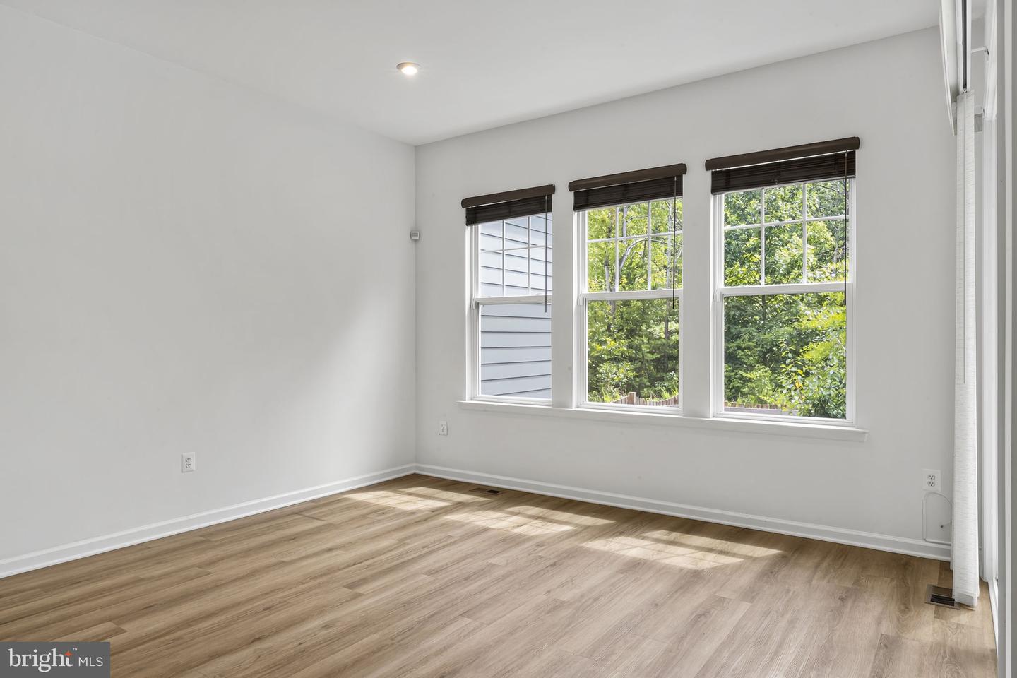 18270 Moss Garden Rd Property Photo 15
