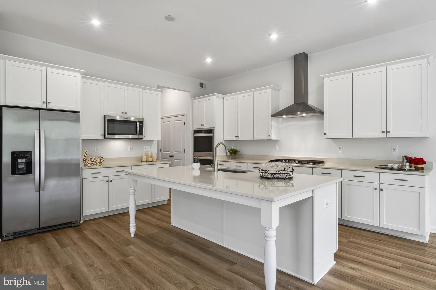 18270 Moss Garden Rd Property Photo 17