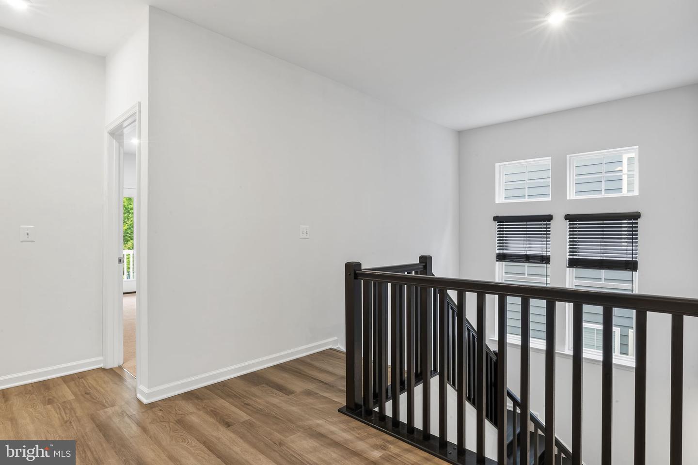 18270 Moss Garden Rd Property Photo 32
