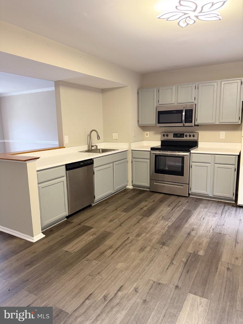 3153 Antrim Cir Property Photo 4