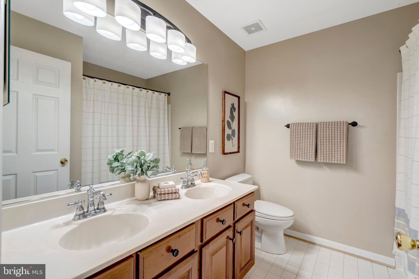 15443 Milton Hall Pl Property Photo 47