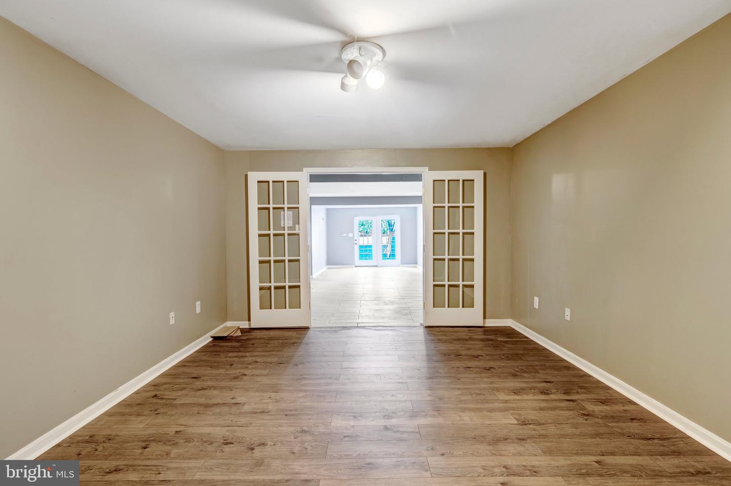 15443 Milton Hall Pl Property Photo 76