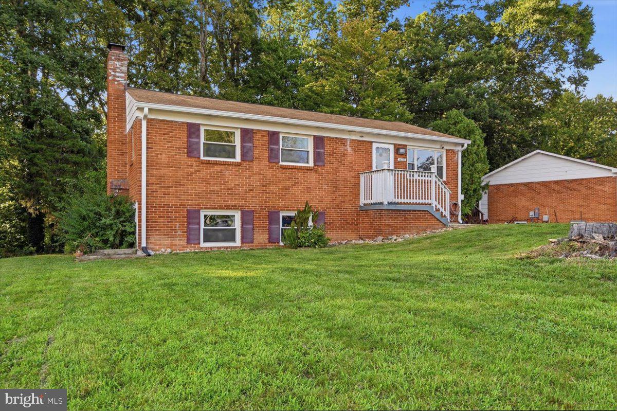 14716 Anderson St Property Photo 9