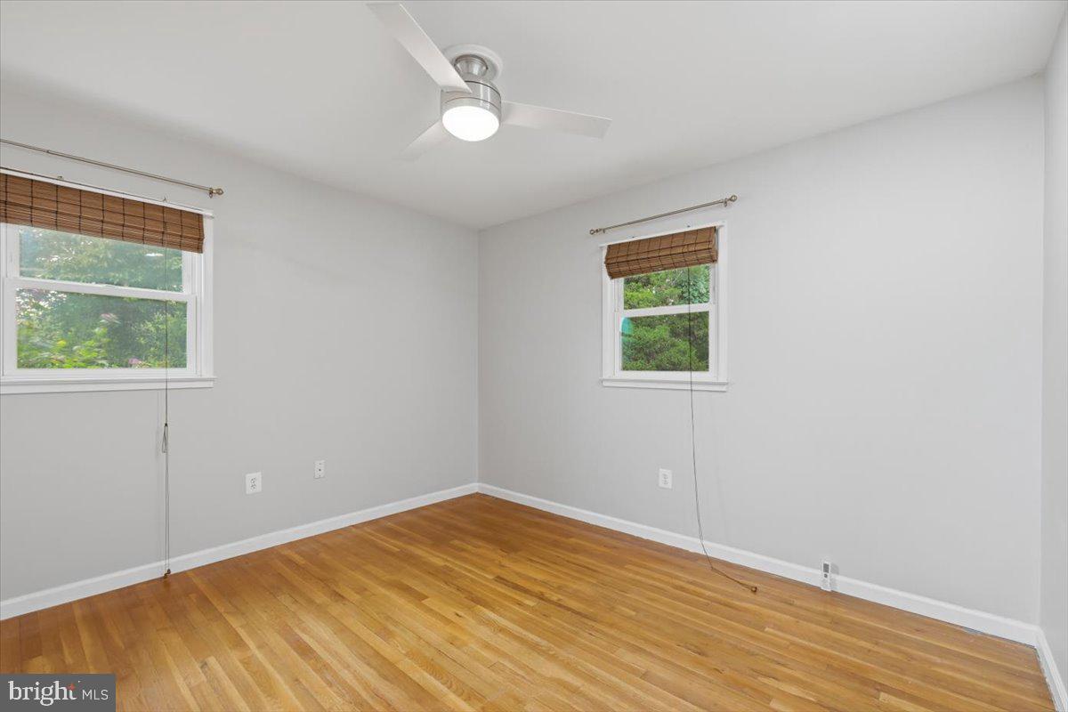 14716 Anderson St Property Photo 20