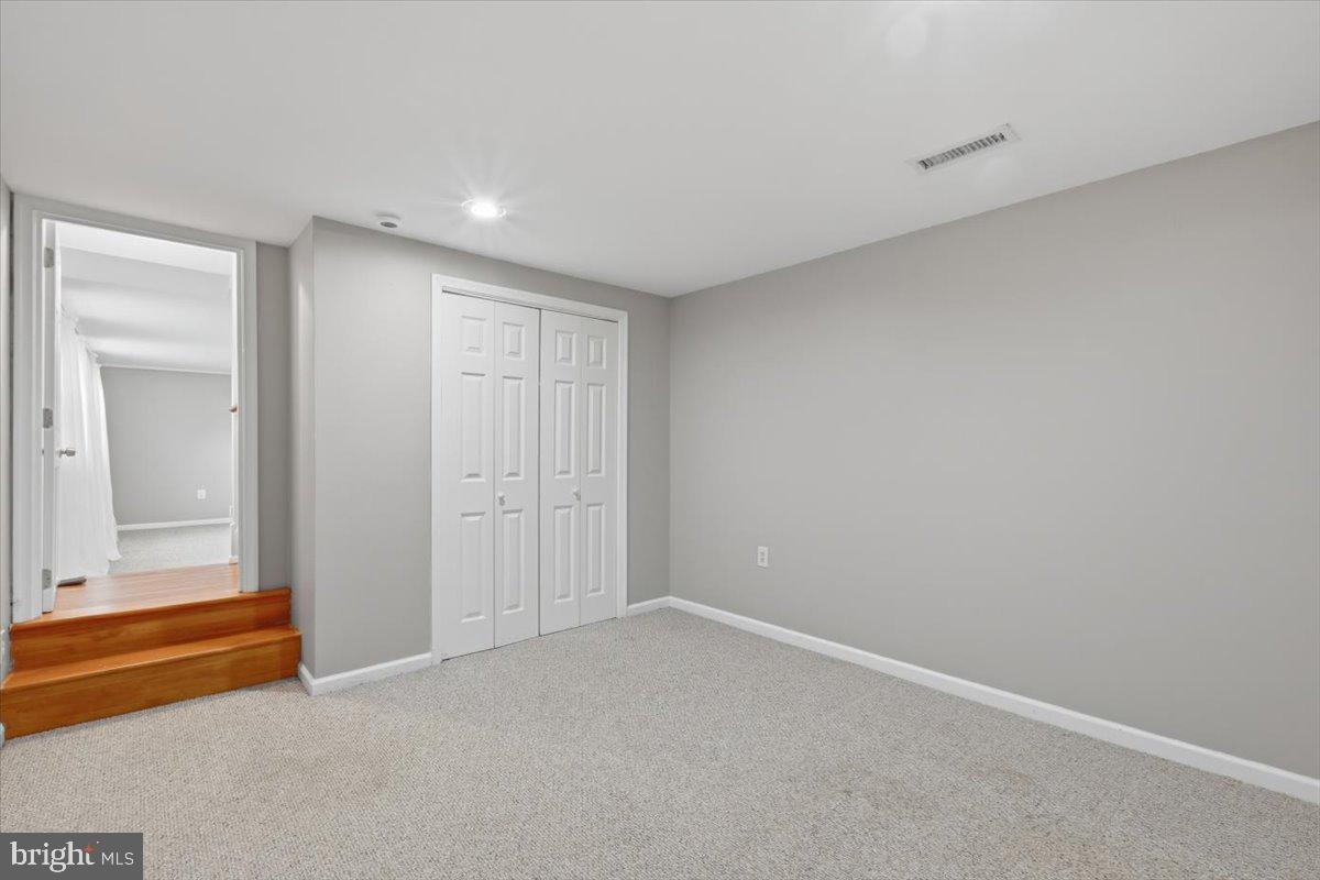 14716 Anderson St Property Photo 24