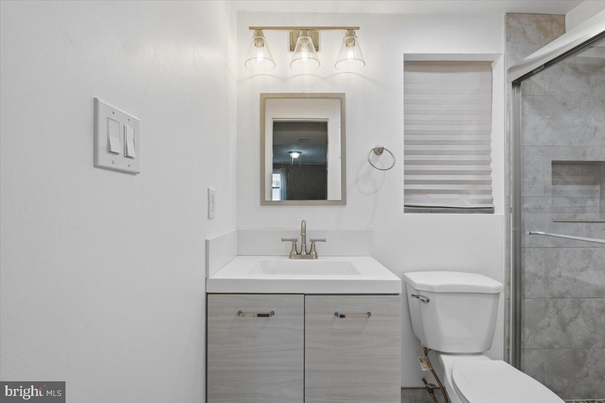 14716 Anderson St Property Photo 29