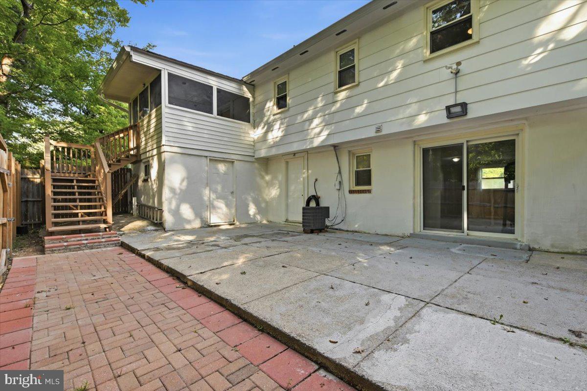 14716 Anderson St Property Photo 36