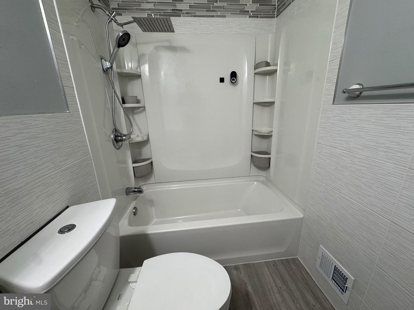 9716 Copeland Dr Property Photo 33