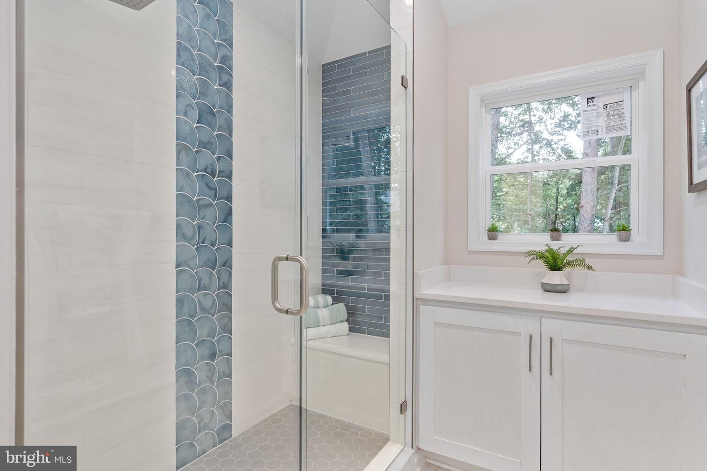 4749 Shadow Oak Ct Property Photo 36