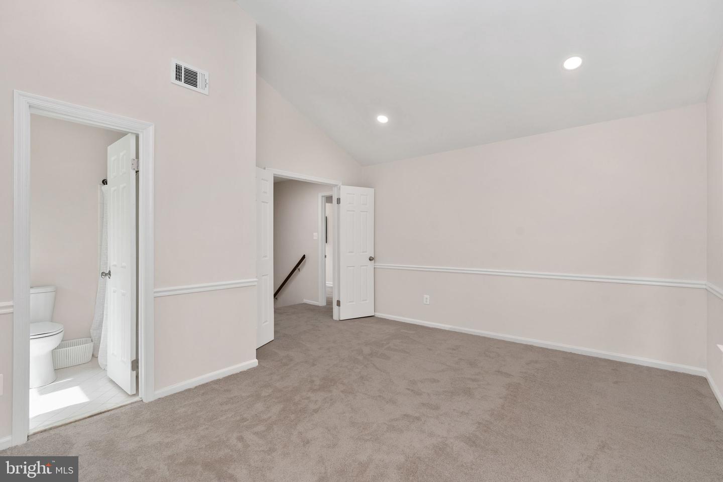 4749 Shadow Oak Ct Property Photo 45
