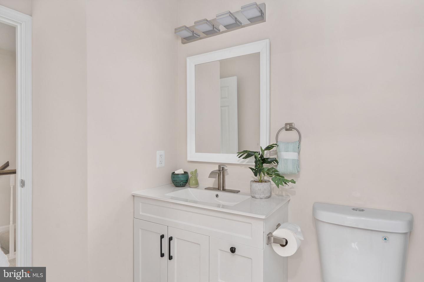 4749 Shadow Oak Ct Property Photo 46