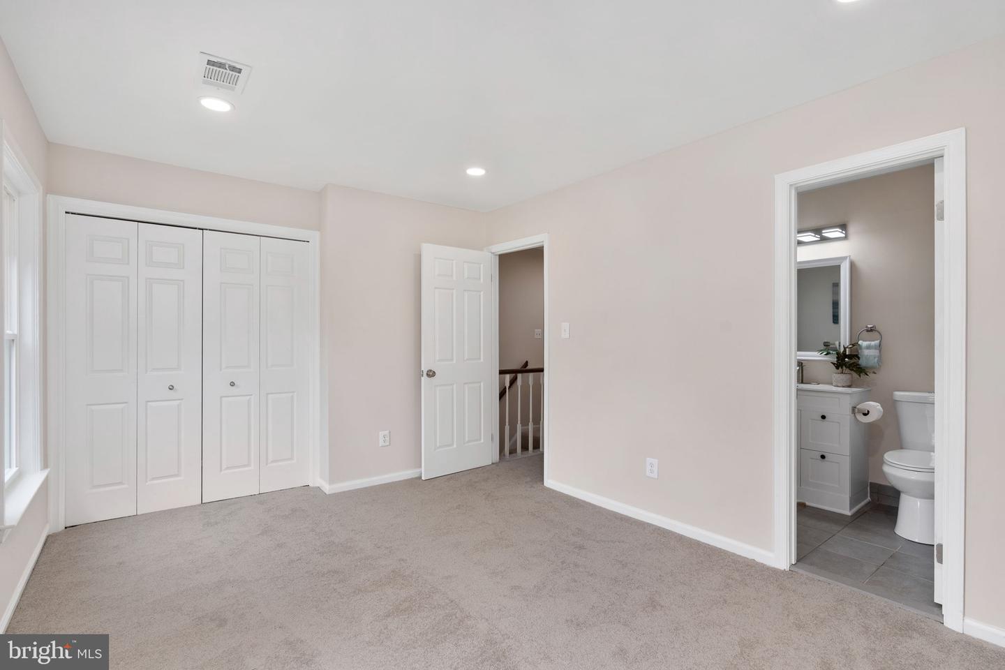 4749 Shadow Oak Ct Property Photo 48