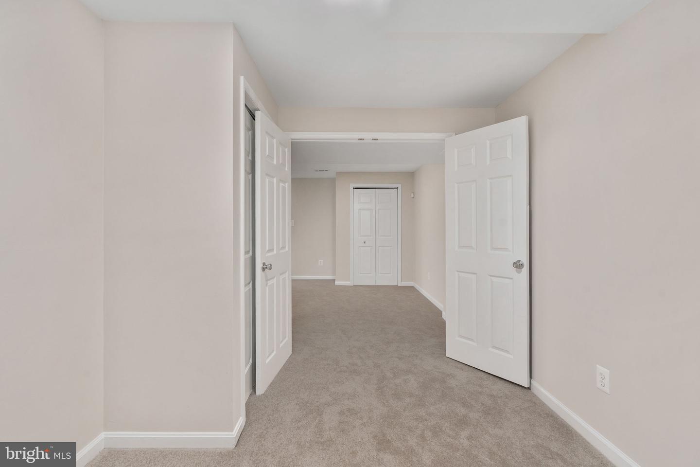 4749 Shadow Oak Ct Property Photo 53