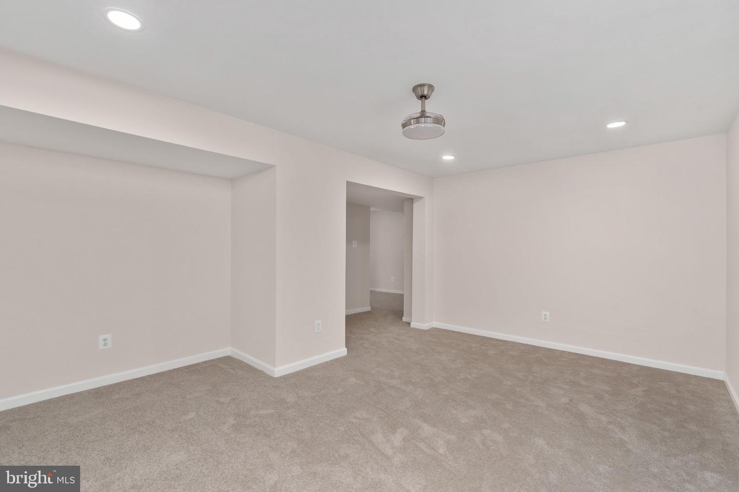 4749 Shadow Oak Ct Property Photo 56