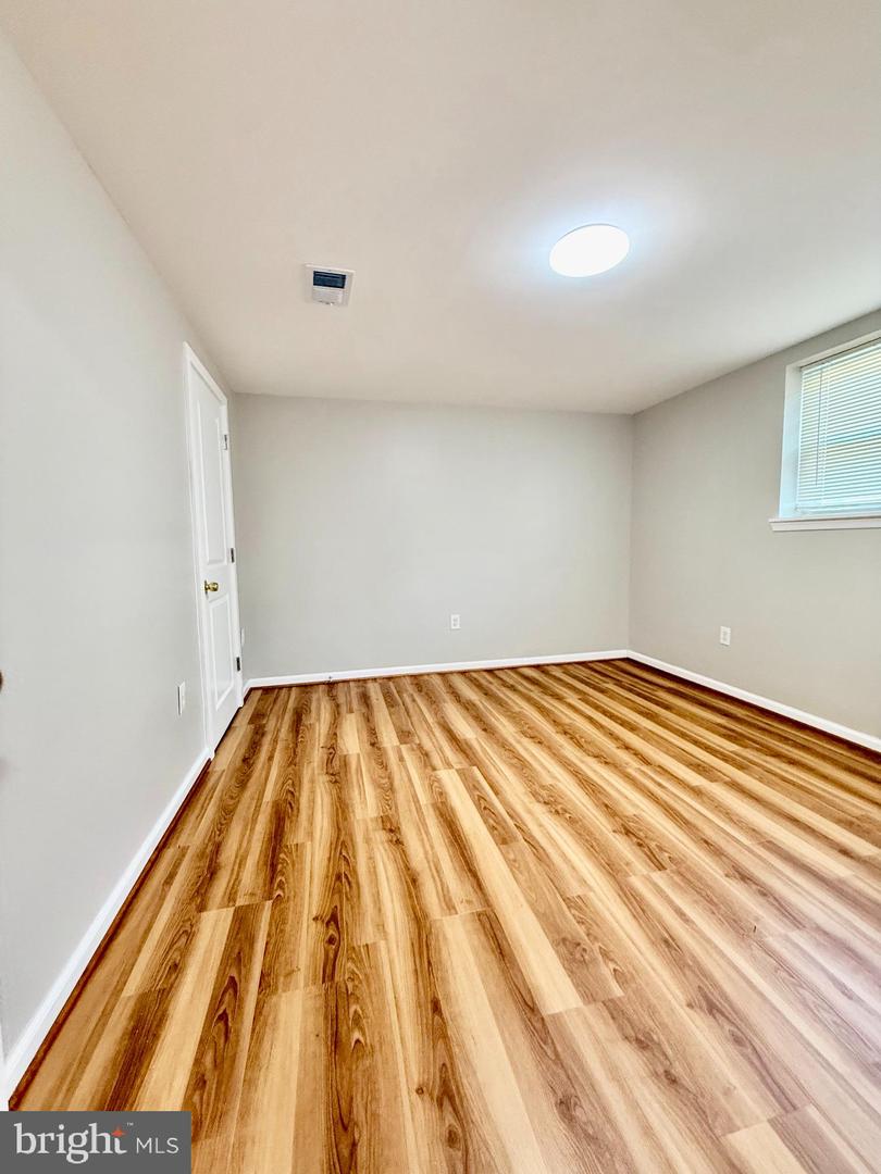 3931 Forestdale Ave Property Photo 8