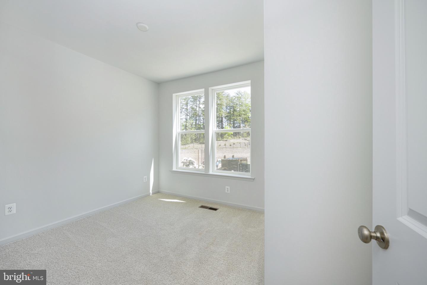 2630 Neabsco Common Pl Property Photo 12