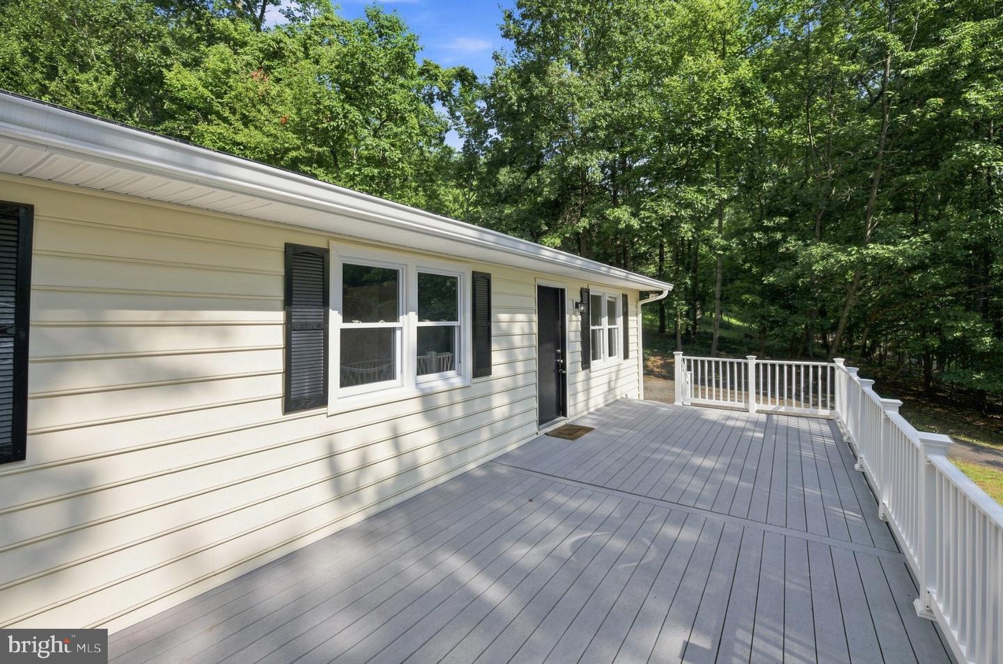 2408 Youngs Dr Property Photo 3