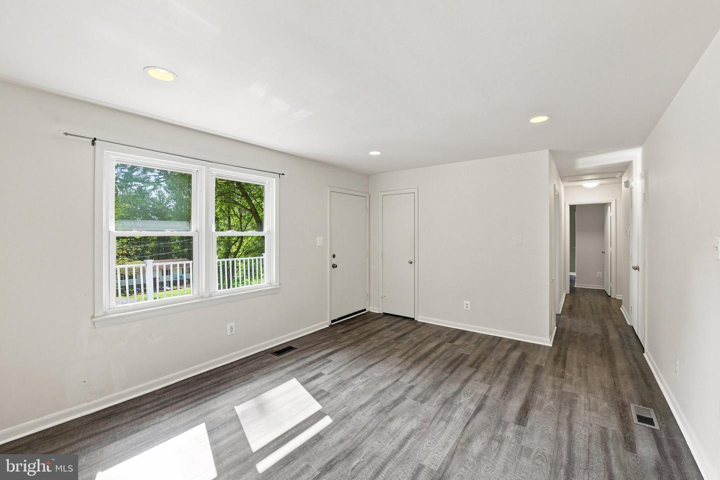 2408 Youngs Dr Property Photo 6