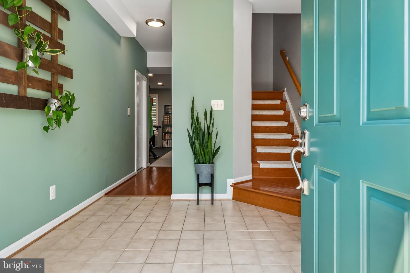 13368 Colchester Ferry Pl Property Photo 3