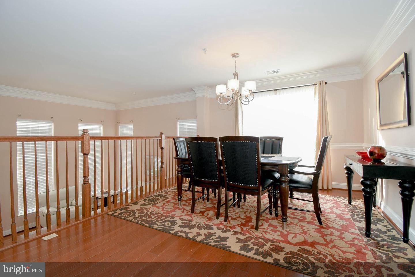15260 Rosemont Manor Dr Property Photo 9