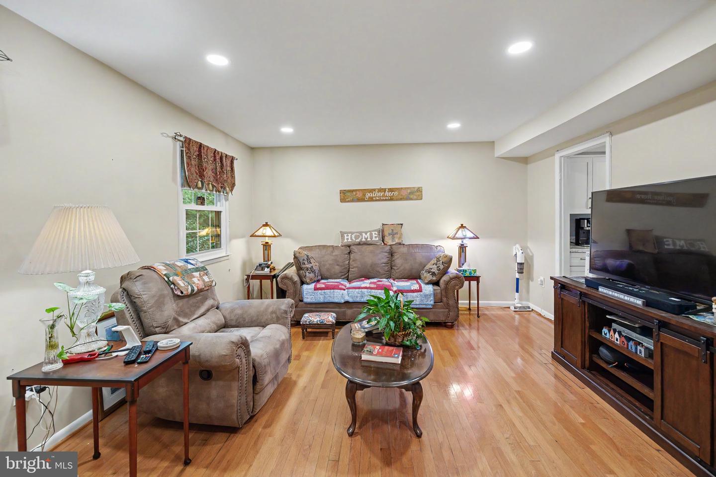 4315 Elliot Ct Property Photo 6