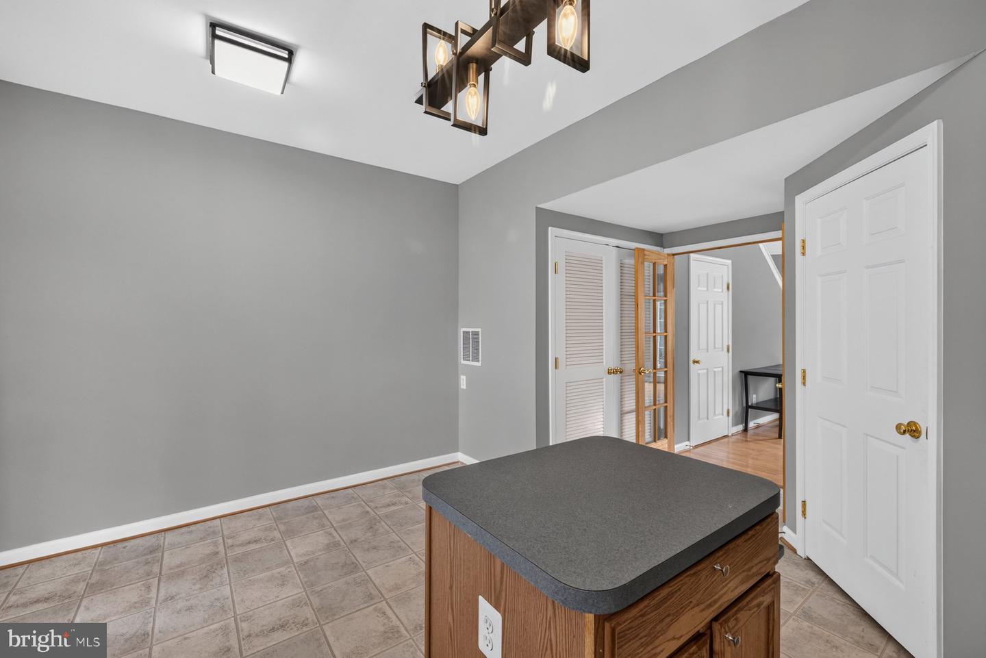 9832 Maitland Loop Property Photo 10