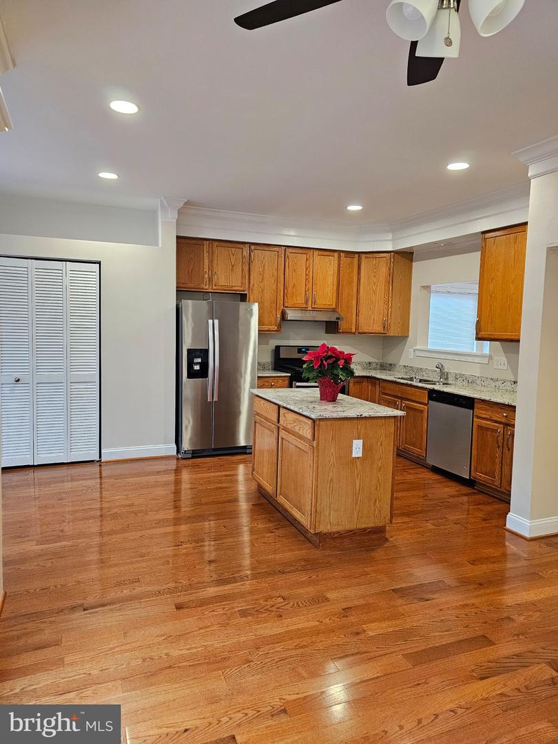 14100 Madrigal Dr Property Photo 6