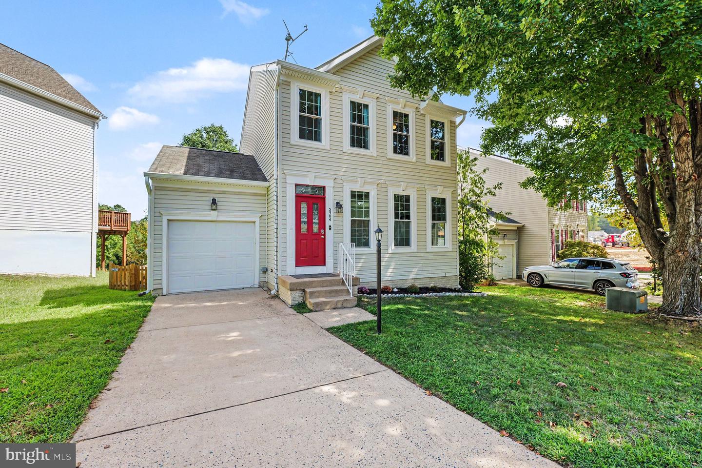 5504 Hobsons Choice Loop Property Photo 1