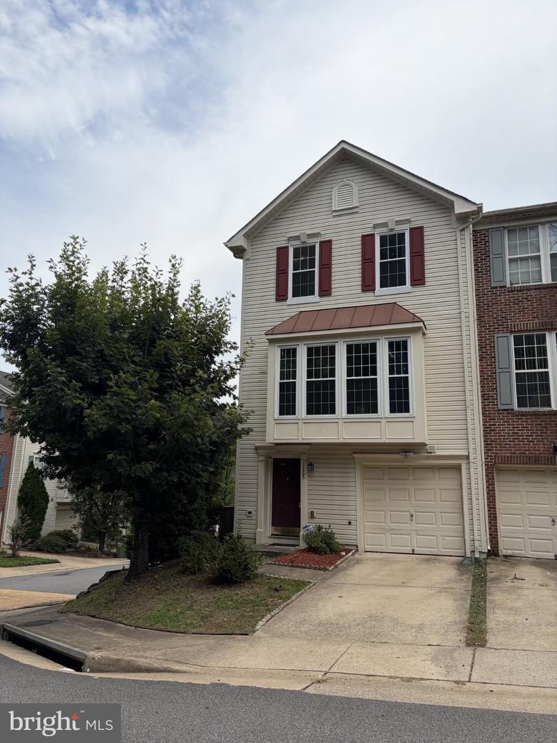 1265 CORBETT PL Property Photo 1