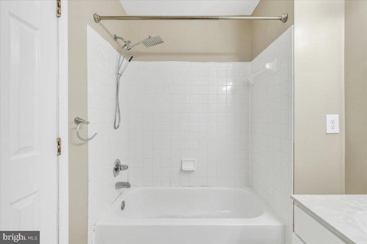11616 Nellings Pl Property Photo 17