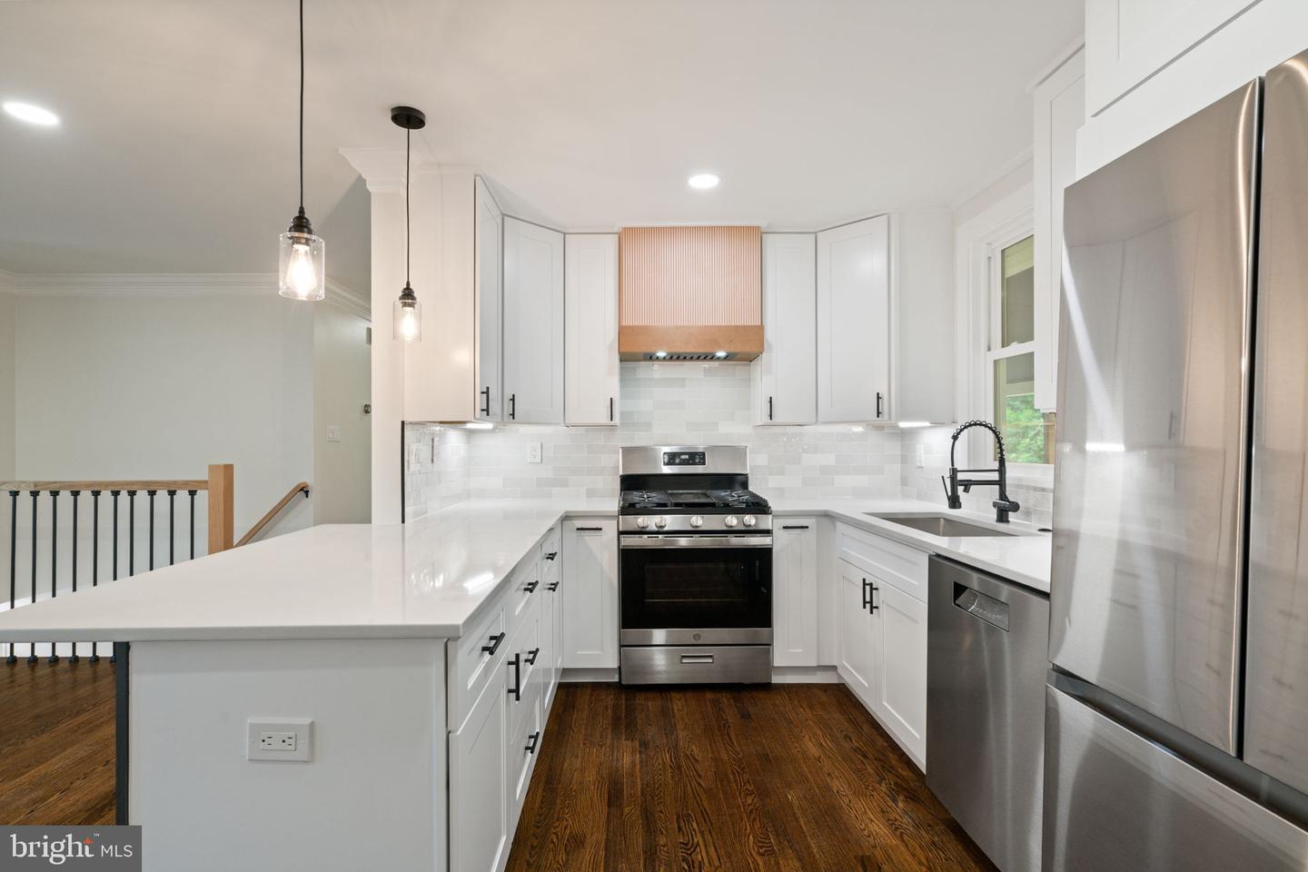 3551 Forestdale Ave Property Photo 1