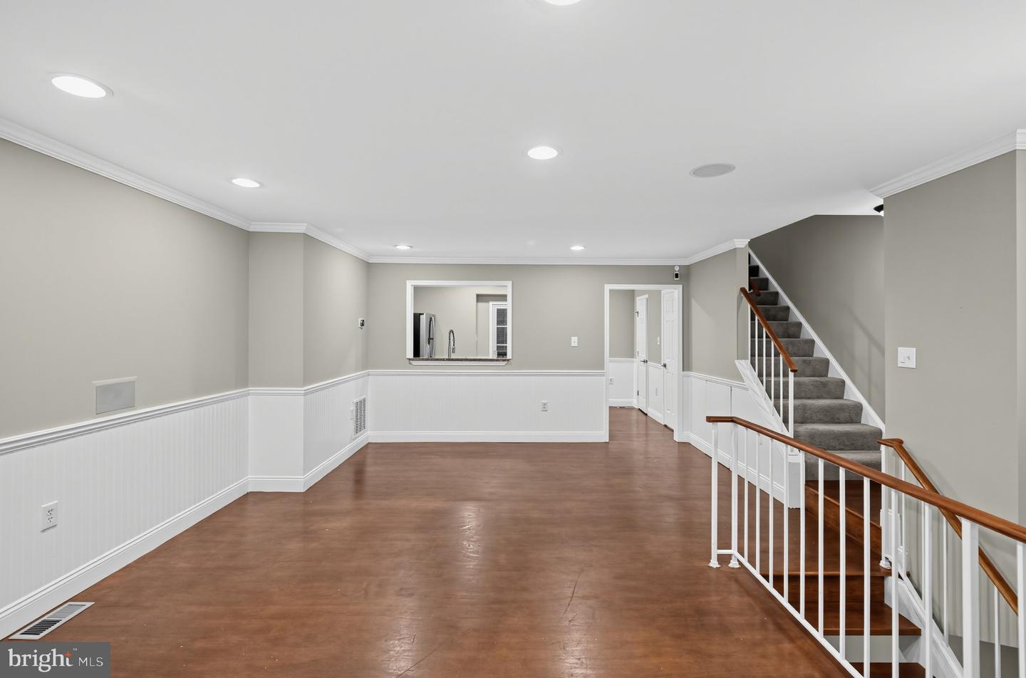 10508 Oronoco Ln Property Photo 9