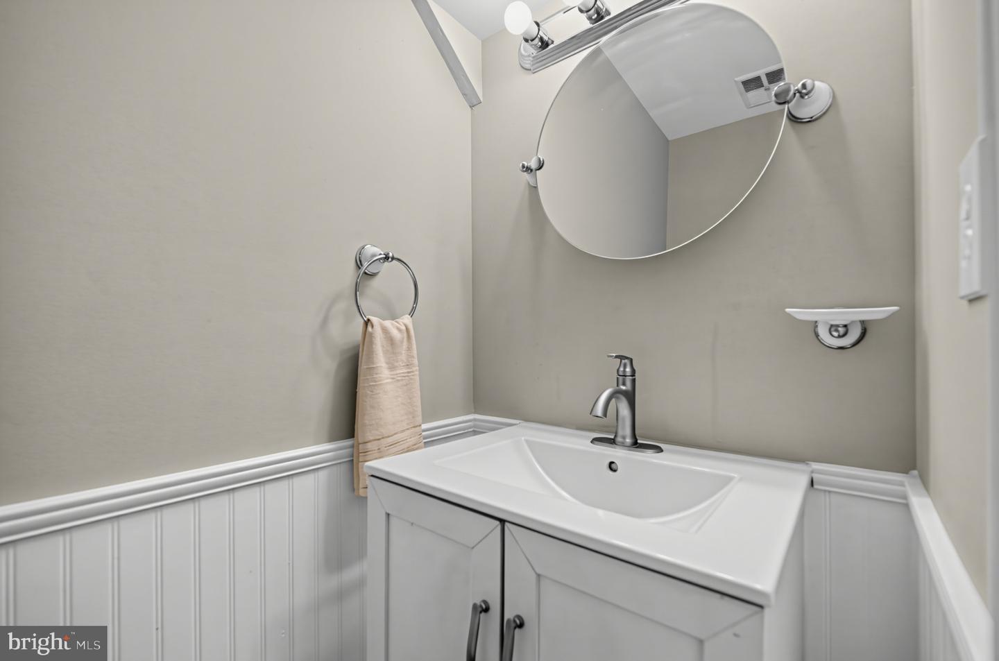 10508 Oronoco Ln Property Photo 22