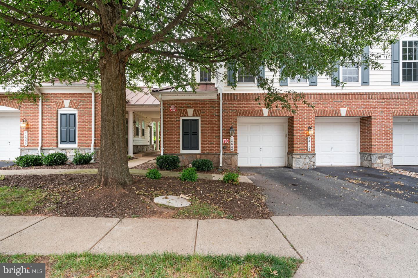 14586 Kylewood Way Property Photo 8