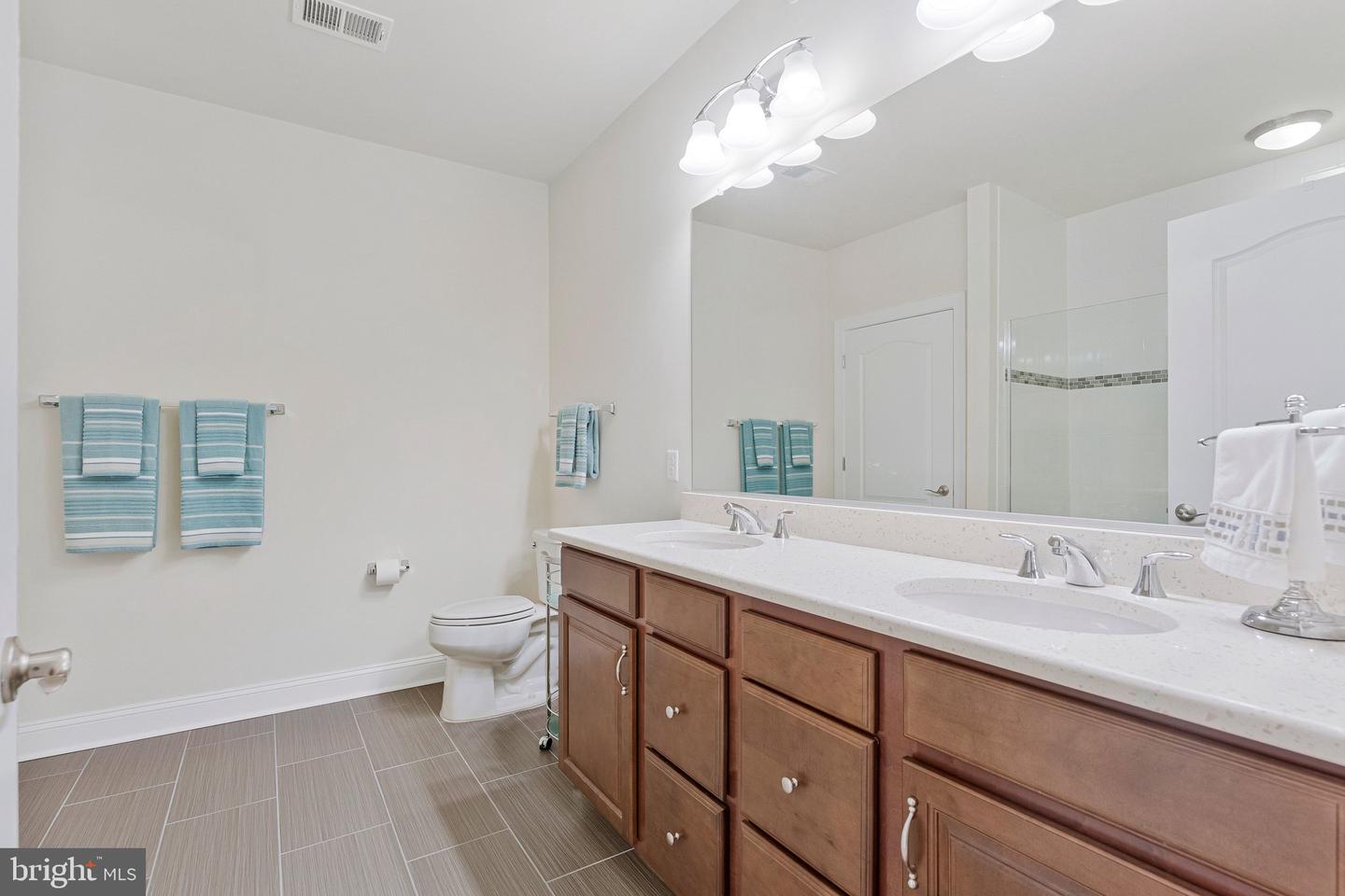 15140 Heather Mill Ln #404 Property Photo 11
