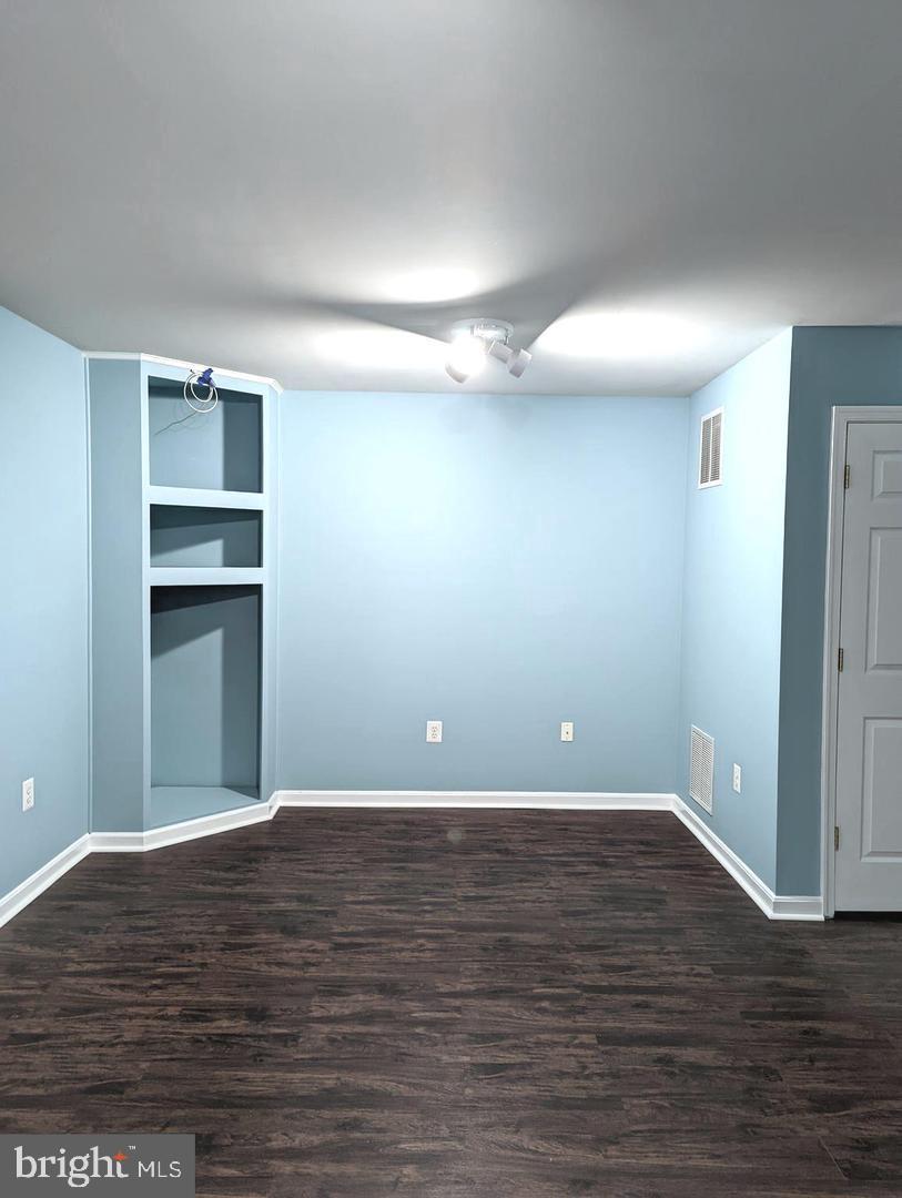14173 Hunters Way Property Photo 6