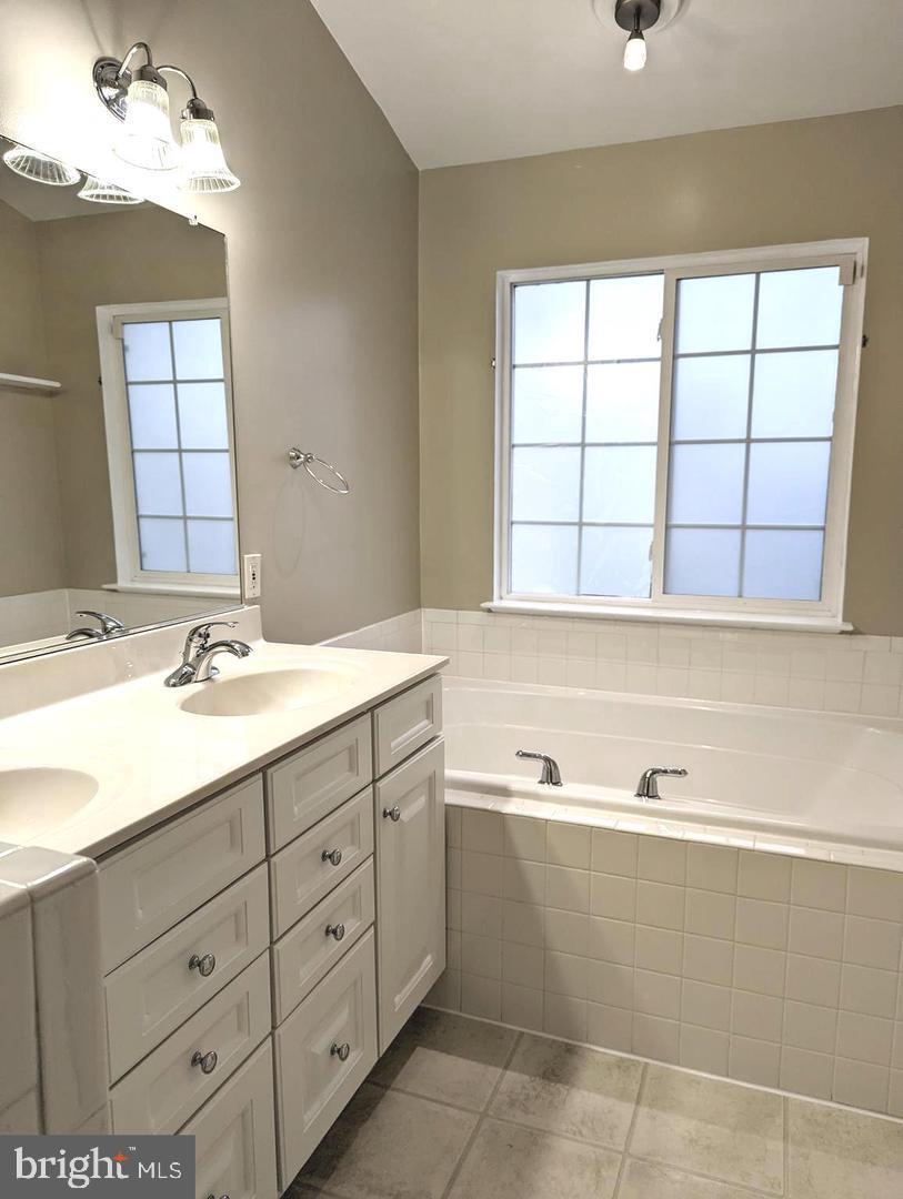 14173 Hunters Way Property Photo 27