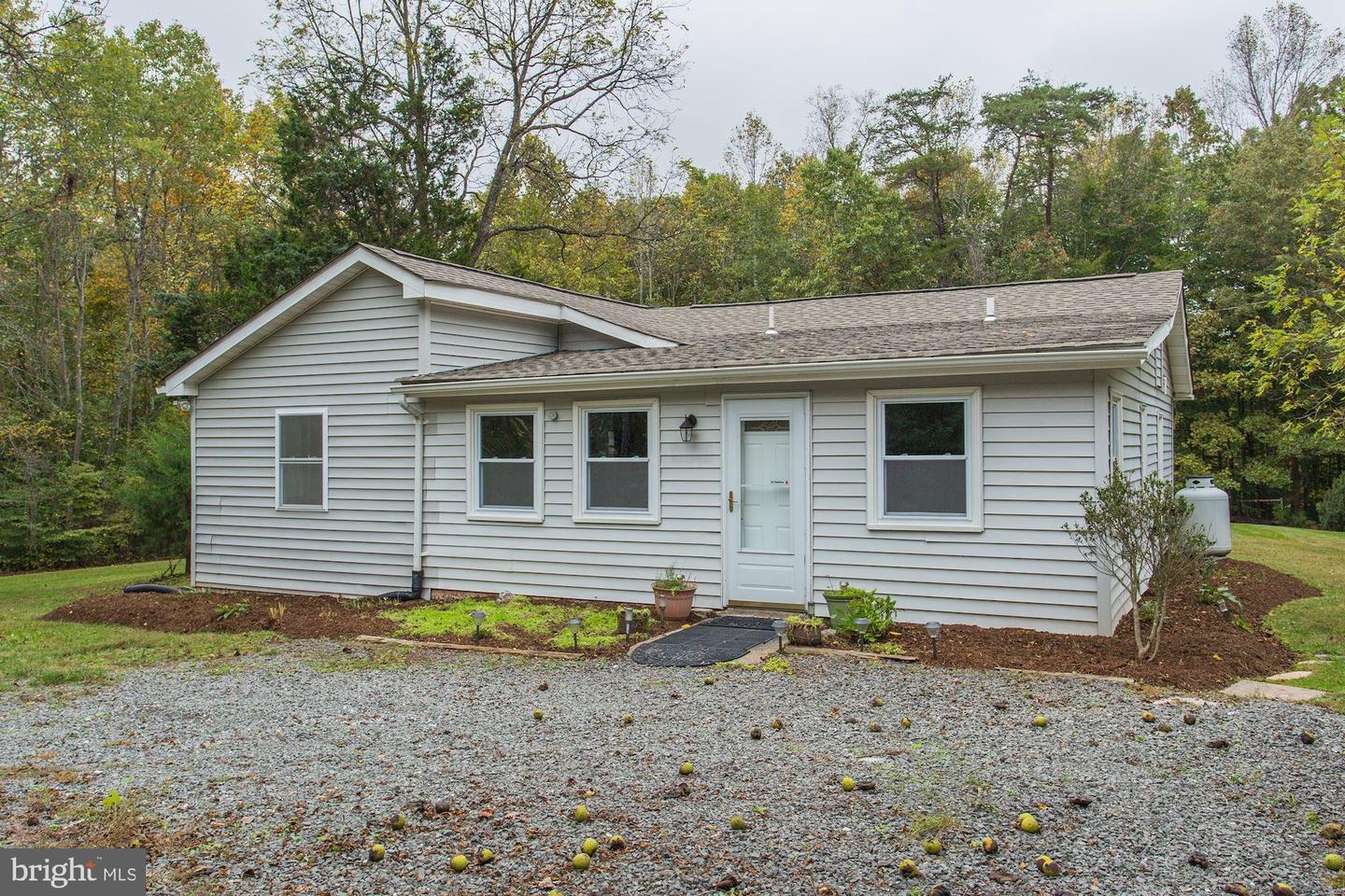 13715 ORLANDO RD Property Photo 1
