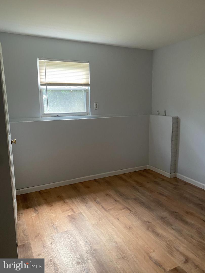 14919 Enterprise Ln Property Photo 7