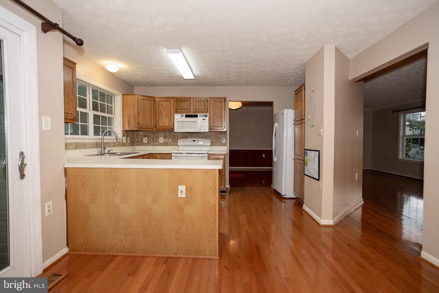 10412 Labrador Loop Property Photo 14