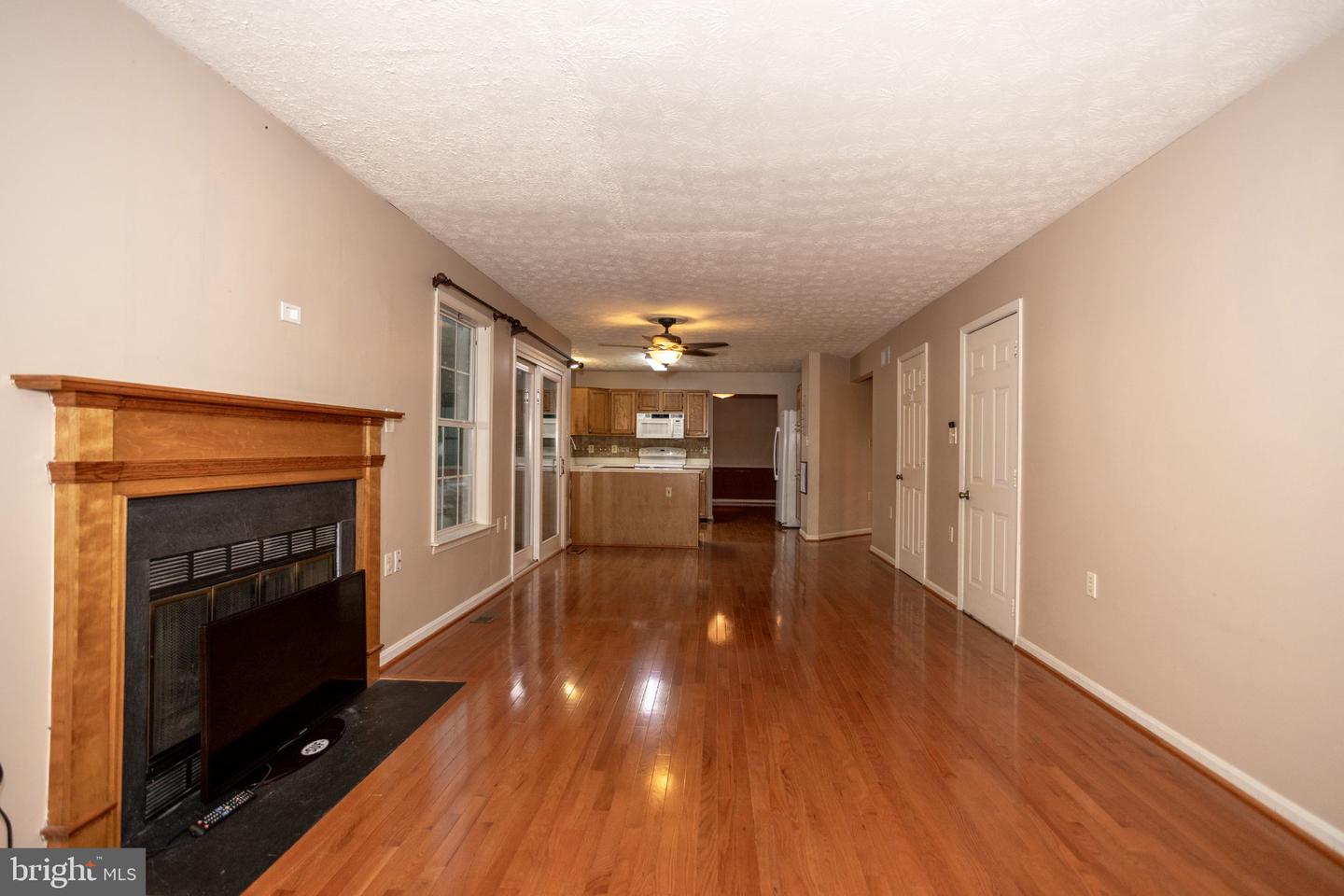 10412 Labrador Loop Property Photo 17