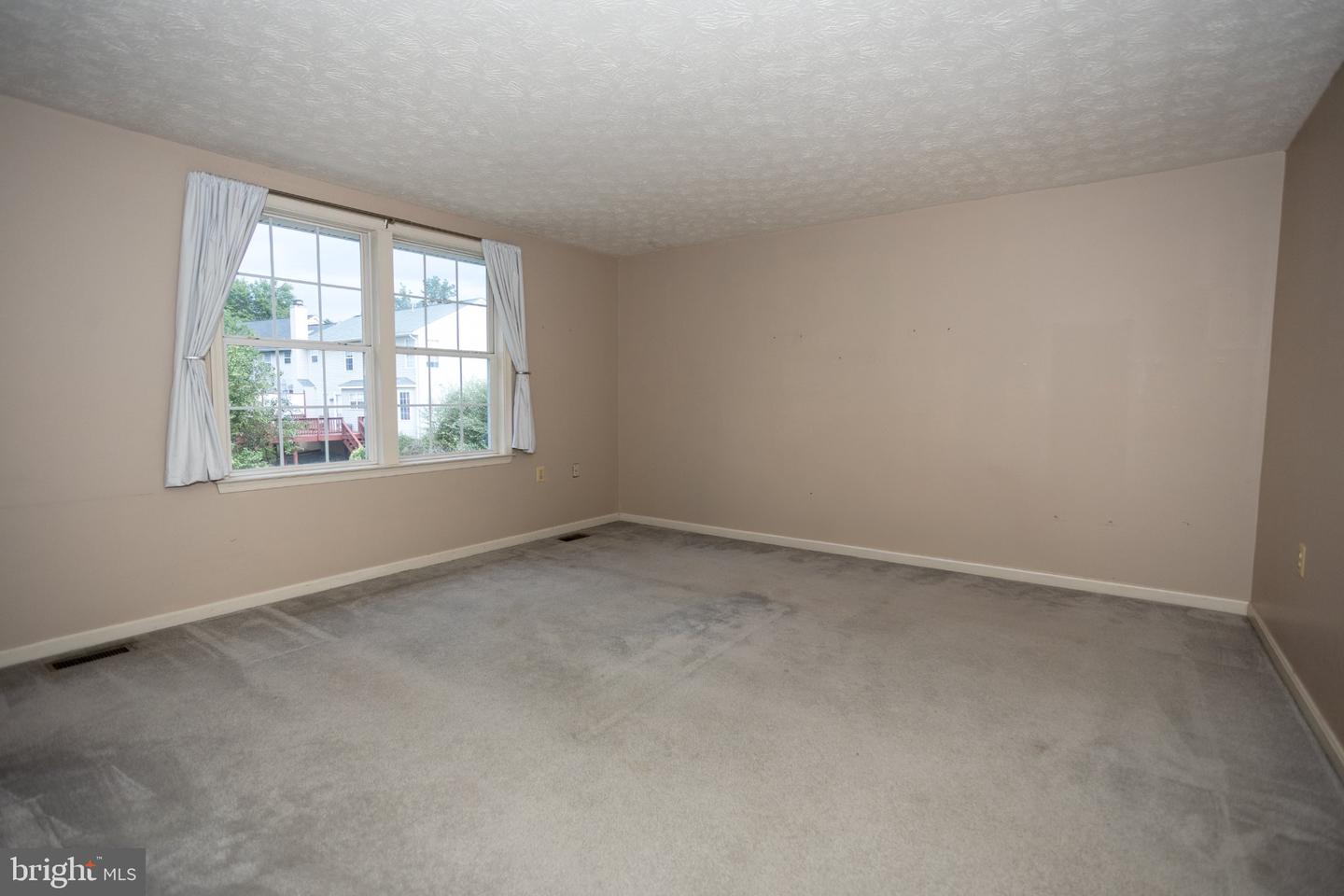 10412 Labrador Loop Property Photo 27