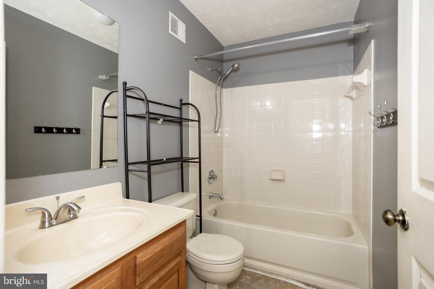 10412 Labrador Loop Property Photo 41