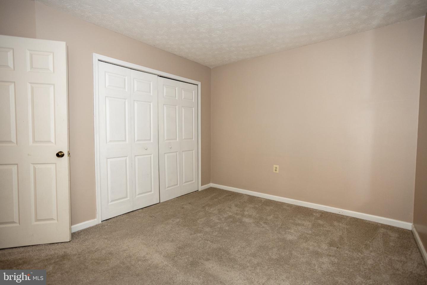 10412 Labrador Loop Property Photo 44