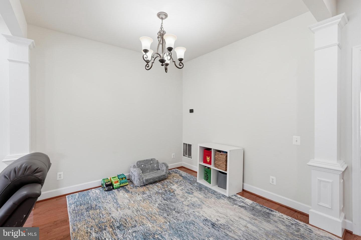 2205 Greywing St Property Photo 10