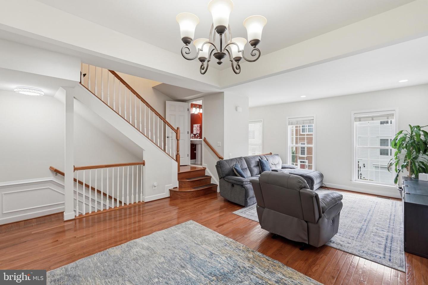 2205 Greywing St Property Photo 12