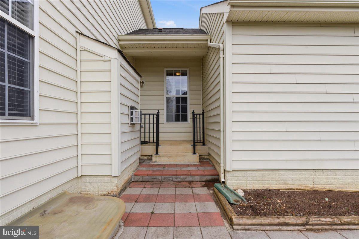 17037 Loftridge Ln Property Photo 56